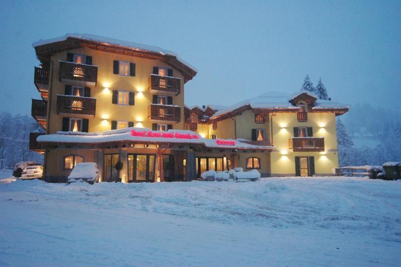 Hotel Rosa Degli Angeli Peio Fonti Exterior photo